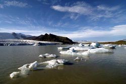 Nordeuropa, Island: Große Expedition - Im Osten Islands: Gletscherlagune mit Eisschollen